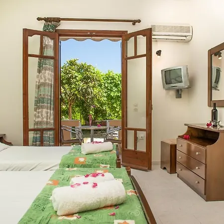 Sea Side Studios Tsilivi  Room photo